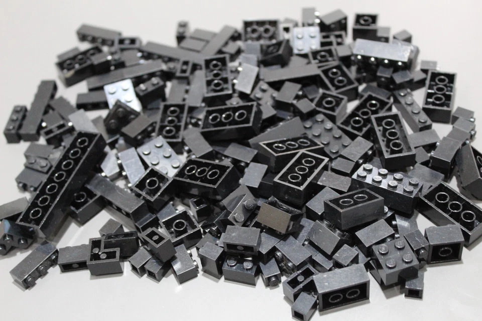 LEGO System 100 Basic Bausteine Basicsteine einreihig zweireihig schwarz #4129 - Bild 1 von 1