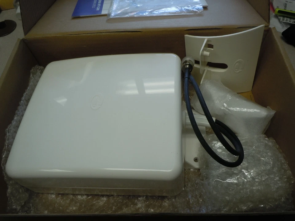 全景天线 WMM8G-7-38 MiMo 定向天线 - 698 MHz,1.71 GHz 至 960 — 第 1/3 张图片