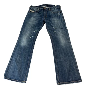Diesel Zatiny Jeans Herren 32 30 Bootcut Distressed Dark Wash Blau 0882W Schnurrhaare - Bild 1 von 12