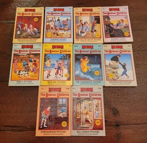 Lot of 10 The Boxcar Children Gertrude Warner Chapter Books RANDOM MIX SET - Imagen 1 de 8
