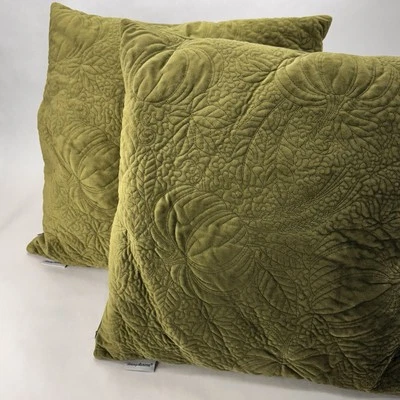 Tommy Bahama оливково-зеленые бархатные подушки вышитые тыквы 19 x 19 дюймов - набор из 2 - Изображение 1 из 4