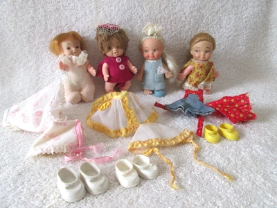 Lote de 2 zapatos ropa muñeca bebé vintage 1965 Uneeda Pee Wee Foto 1 de 4