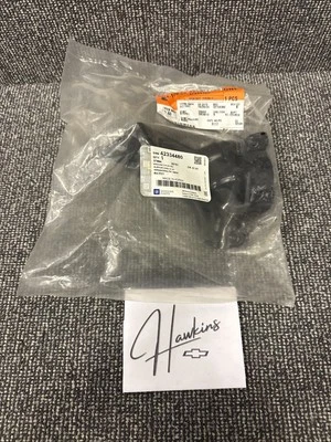 Novo suporte dianteiro para-lama dianteiro direito Chevrolet Trax 2017-21 GM 42334480 fabricante de equipamento original - Imagem 1 de 3