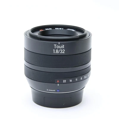 Carl Zeiss Touit 32mm F/1.8 (for Fuji X mount) -Near Mint- #106 - image 1 of 4