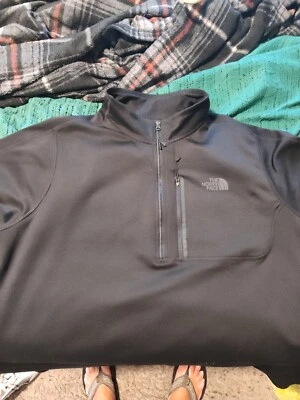 Tnf Skyline Men's 1/2 Zip W/Zip Pocket - Image 1 of 4