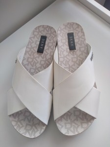 dkny wave platform sandals