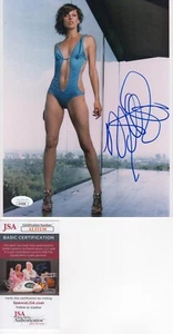 MILLA JOVOVICH MARVELOUS ACTRESS & MODEL SIGNED SEXY SWIMSUIT PHOTO JSA - Picture 1 of 1