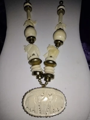 Collar Colgante Vintage Audaz Tribal Estilo Pasarela Alta Costura Latón Metal Animal 26" Foto 1 de 4