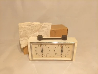 New Mechanical Chess Clock “Yantar” – White – 1980s USSR Original Box & Passport - Image 1 of 4