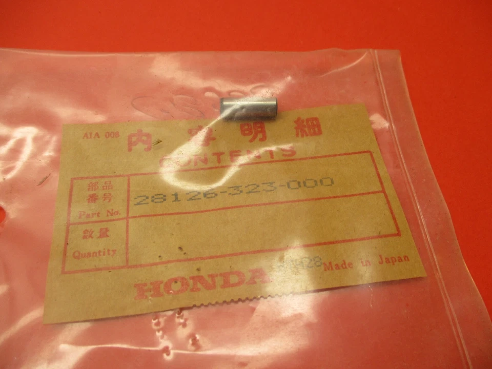 NUEVO ORIGINAL HONDA CB550 CB500 CB500 ATC200M TAPA 28126-323-000 Foto 1 de 1