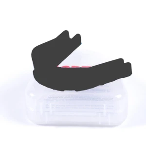 Junior Carta Sport Gum Shield in Black - Picture 1 of 1