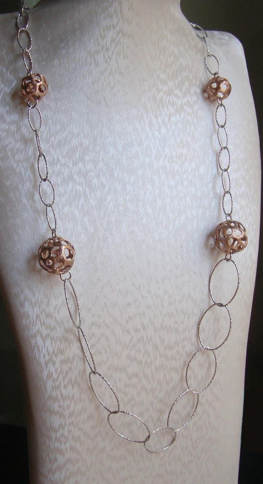 COLLANA donna a CATENA LUNGA in ARGENTO SFERE traforate - Immagine 1 di 1