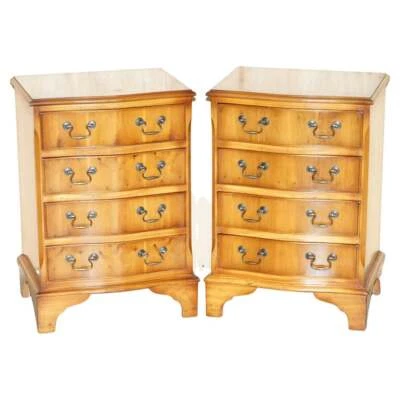 HERMOSO PAR DE MESAS AUXILIARES VINTAGE DE MADERA DE TEJO DE REBABAS Y BURL TAMAÑO CÓMODA Foto 1 de 4