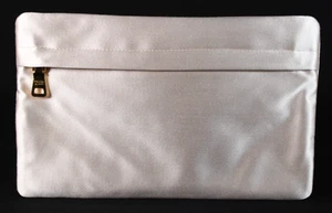 Bolso clutch pequeño con cremallera satinado blanco perla PRADA - Imagen 1 de 12