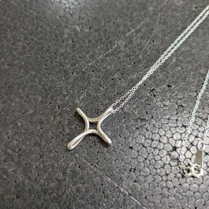 Auténtico Collar Cruz Infinita 925 Plata Tiffany & Co. Raro De Japón - Imagen 1 de 3