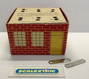 YW SCALEXTRIC TRI-ANG 1950s / 60s BATTERY BOX HOUSE & CONNECTORS (LOVELY) EX SET - Picture 1 of 7