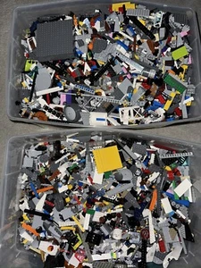 LEGO Star Wars Bulk Pieces – Sold by the Pound | Buy 4+ & Get 25% Off! - Picture 1 of 4