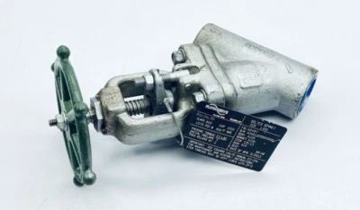 EDWARDS A484Y Globe Valve 1"-Socket-Weld Rising Stem Class-800 Y-Patern CWP-2000 - Image 1 of 4