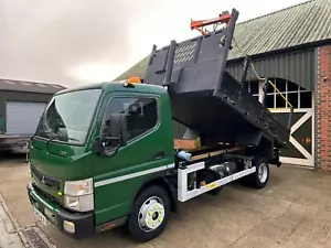 2019 Mitsubishi Canter FUSO Tipper Euro 6 - Picture 1 of 20