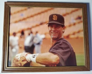 STEVE GARVEY 8X10 PHOTO SAN DIEGO PADRES BASEBALL PICTURE MLB FRAMED  - Picture 1 of 10