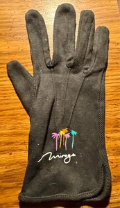 MIRAGE LAS VEGAS COIN SLOT GLOVE - Picture 1 of 1