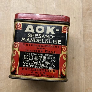 antike AOK Seesand-Mandelkleie kleine Blechdose Streudose Puderdose 7x6,5x5cm  - Bild 1 von 6