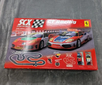 SCX Compact GT 2009 carreras Ferrari coche ranura pista caja conjunto 1:43 Target exclusivo Foto 1 de 4