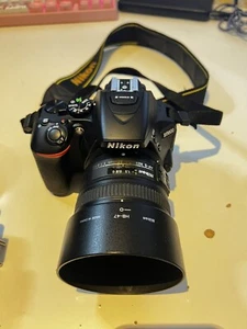 nikon d5600 met 3 lenzen en accessories - Afbeelding 1 van 6
