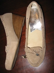 Michael Kors  Tan Suede Leather Tassels Wedge Loafers Slip On, Sz 8 - Picture 1 of 6