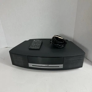 Bose Wave Music System AWRCC1 con telecomando *PARTI COSÌ COME SONO DA RIPARARE* si accende senza suono - Foto 1 di 17