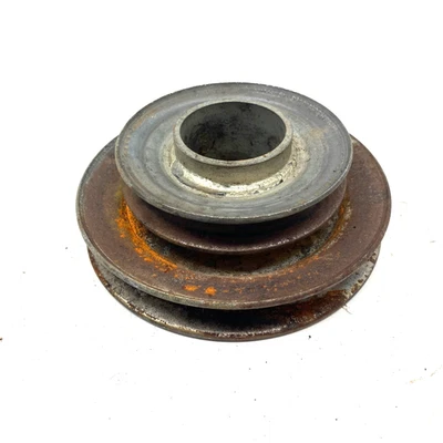 John Deere Mower Deck Double Idler Pulley AM124700 - Image 1 of 4