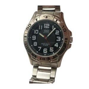 Men's Quartz Watch 42mm Watch Q&Q Stainless Steel Band Size 7.25 New Battery - Picture 1 of 6
