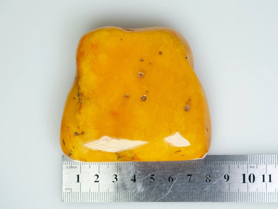 RAR - 98.8 gr - natürlicher Egg Yolk Butterscotch Roh-Bernstein - poliert - Bild 1 von 4