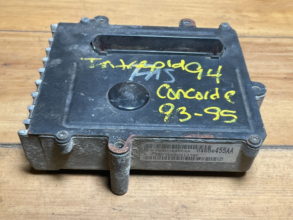 1997 Dodge Intrepid módulo de controle de transmissão TCM OEM 04606455AA - Imagem 1 de 4