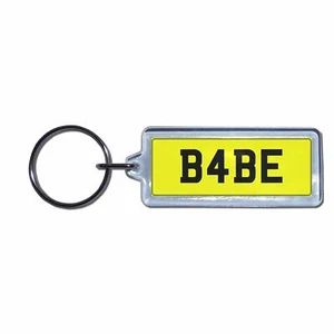 BABE - UK Nummernschild Schlüsselanhänger | Medaillon/Kunststoff/Metall wählbar - Bild 1 von 8