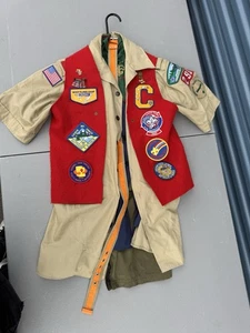 Conjunto de Uniforme Vintage Boy Scouts Cub Scouts Troop 290 con Parches Chaleco Años 2000 - Imagen 1 de 14