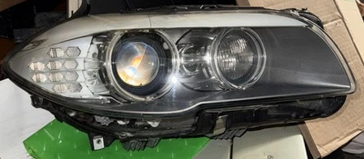 Faro xenón conductor izquierdo BMW F10 serie 5 528i 535i 550i 2011-2013 OEM usado Foto 1 de 2
