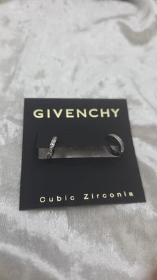 Pendientes de aro Givenchy Foto 1 de 2