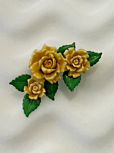 VINTAGE SIGNED WEST GERMANY CELLULOID YELLOW ROSE BROOCH - Picture 1 of 4