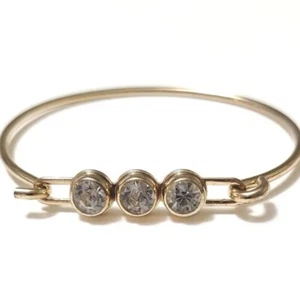 Women's Gold Tone Hinged Bracelet Three Rhinestones Average Size Excellent Cond - Picture 1 of 7