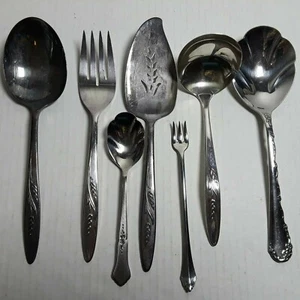 Lot of 7 Community Plate Wheat Pattern and Oneida Flatware Serving Pieces  - Picture 1 of 6