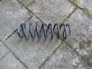 OEM 1996 - 1998 SUZUKI SIDEKICK GEO TRACKER 4 DOOR REAR SUSPENSION COIL SPRING - Picture 1 of 1