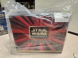 Star Wars Episode 1 Obi-Wan and Qui-Gon vs. Darth Maul Duel of the Fates Diorama - Picture 1 of 5