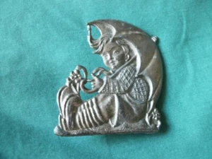 Schöne Vintage 40er Jahre Silson Regenschirm Junge Trachtenbrosche einer Hummel Figur - Bild 1 von 4