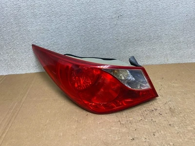 2011 2012 2013 Hyundai Sonata Left Driver LH Side Tail Light V5149 DW - Image 1 of 4