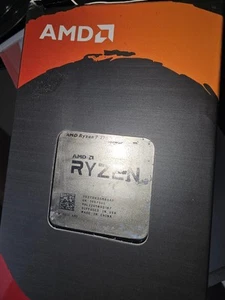 AMD Ryzen 2nd Gen 7 2700X - 4,3 GHz Eight Core (YD270XBGM88AF) Prozessor - Bild 1 von 2