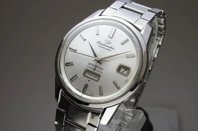 Peeling of the dial 1963 JAPAN SEIKO MATIC WEEKDATER J13080 33J Automatic. - Image 1 of 4