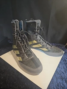 STIVALI DA BOXE ADIDAS BOX HOG 4 GZ6116 SCARPE DA BOXE UNISEX SCARPE DA BAMBINO TAGLIA 6 @E - Foto 1 di 14