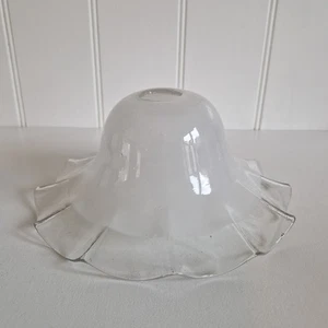 ¿Antiguo vintage? Tapa de fregona de vidrio blanco y transparente borde con volantes pantalla de luz 19 cm - Imagen 1 de 16