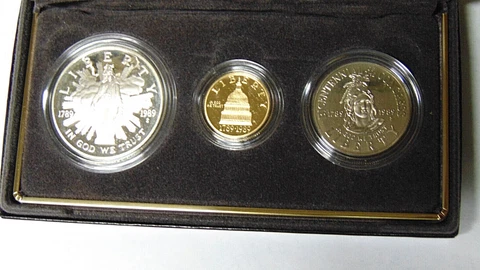 Proof 1989 Congressional 3 Coin Set $5 Gold Silver Dollar and Clad Half Cover